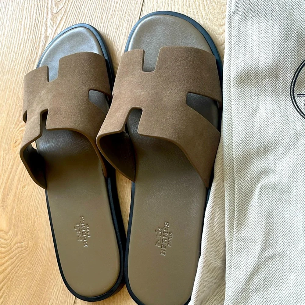 Hermès Izmir Sandals - Brown/ Taupe Suede
